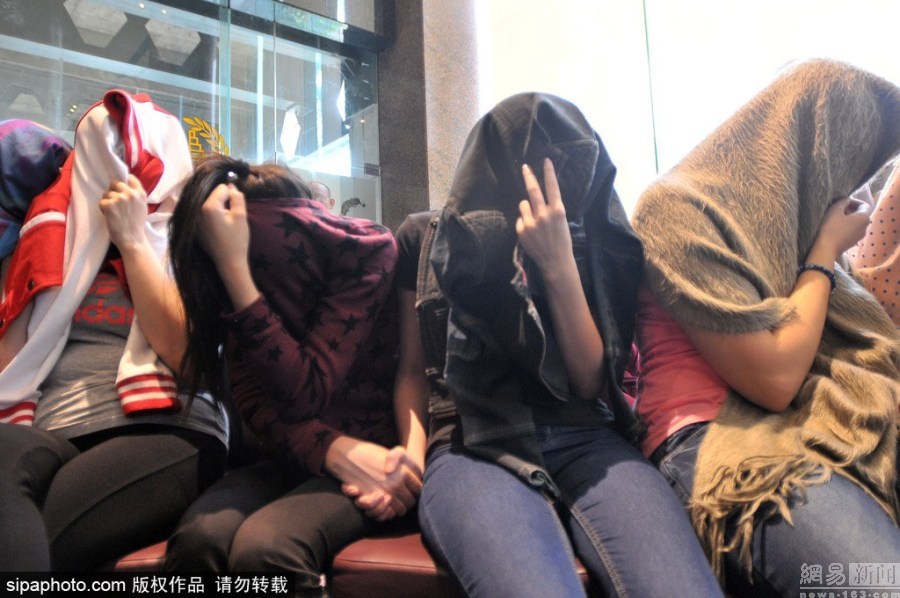 印尼抓获32人跨国卖淫团队 含5名中国女性