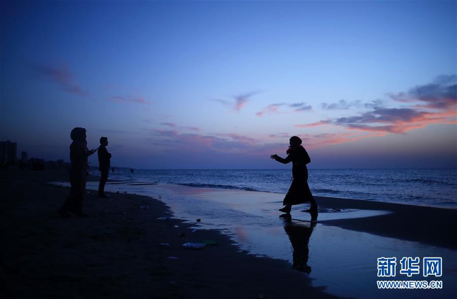 加沙海滩日落