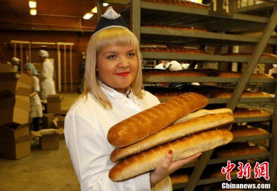 俄罗斯丰腴美人选美大赛 胸围腰围臀围都得够大