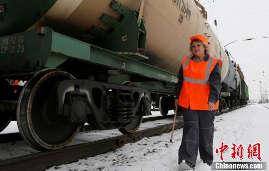 俄罗斯丰腴美人选美大赛 胸围腰围臀围都得够大