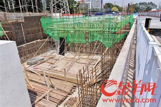 中心城区地下管廊建设正在进行