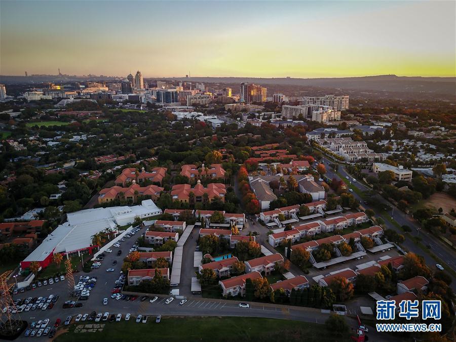 一带一路·好风光|空中俯瞰南非最大城市约翰内斯堡