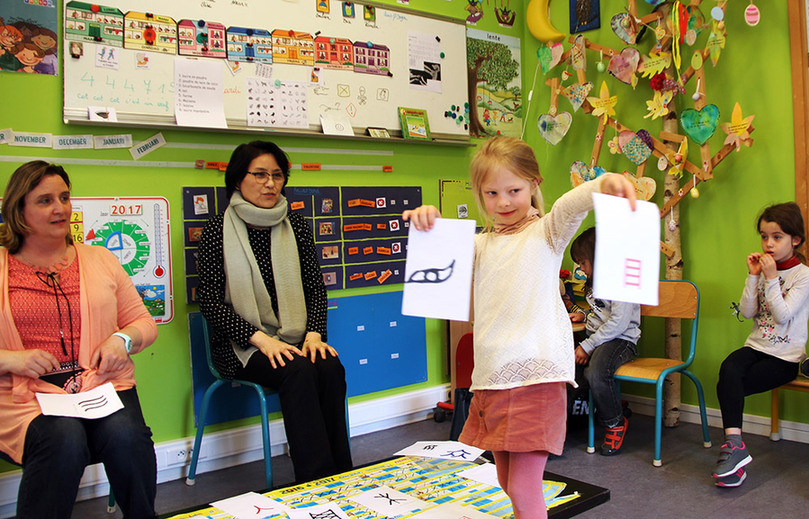 比利时娃娃的“沉浸式”汉语教学