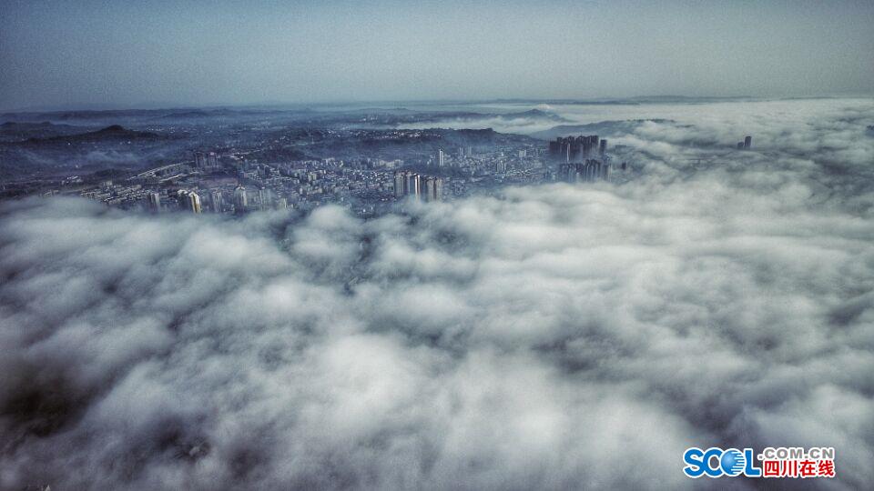四川广安现平流雾景观 美如仙境
