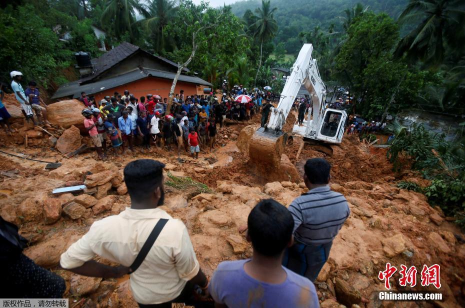 斯里兰卡暴雨引发洪水泥石流 致数十人死亡