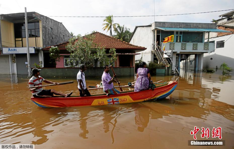 斯里兰卡洪灾致上百万人受灾 城市“浸泡”水中