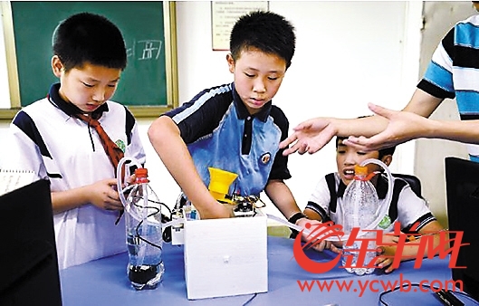东莞3名"小发明家":把编程当娱乐 积极学习英数