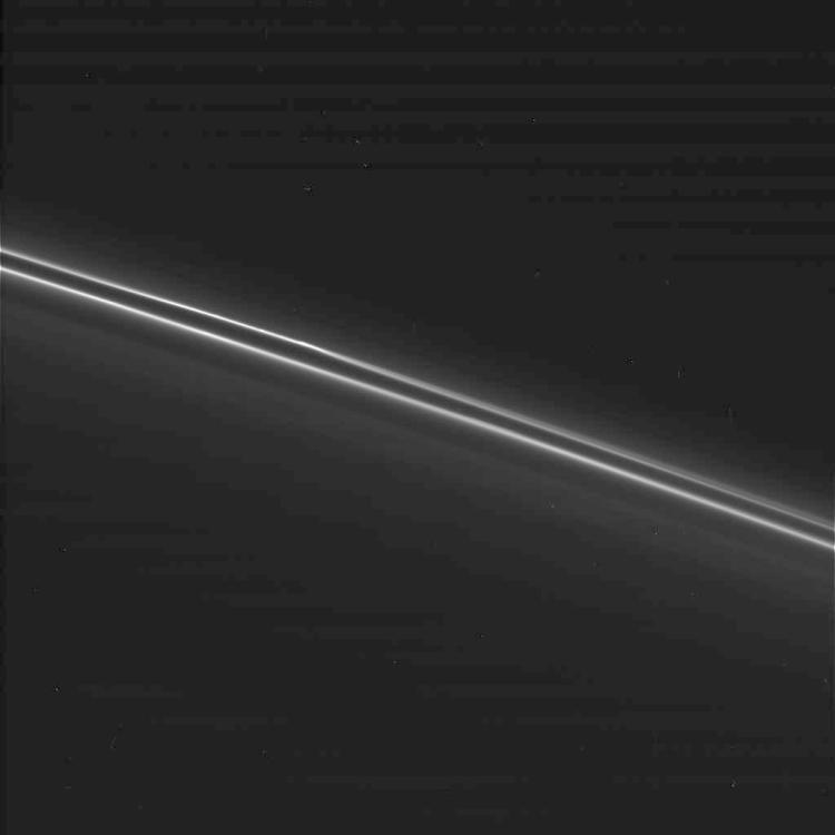 “卡西尼”号第7次穿越土星环 传回大量图片