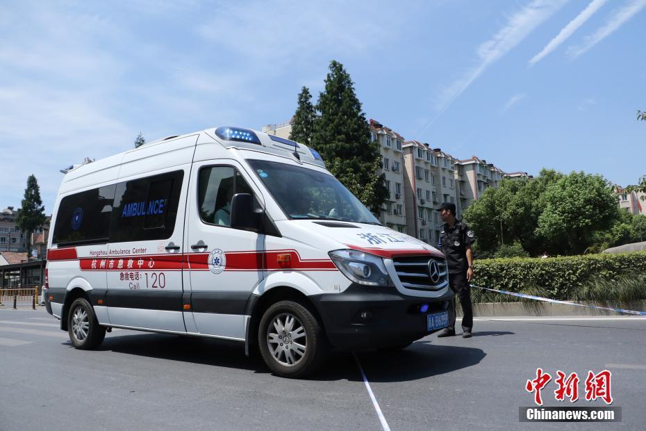 杭州一店铺燃爆事故 造成2人死55人受伤