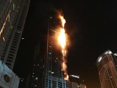 迪拜86层建筑起火 为世界最高居民楼之一