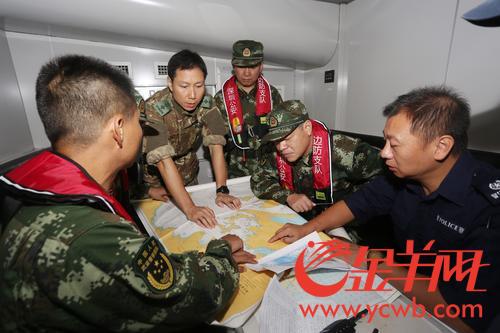沙场秋点兵!深港警方海上霸气联合演练 沙场秋点兵!深港警方海上霸气联合演练