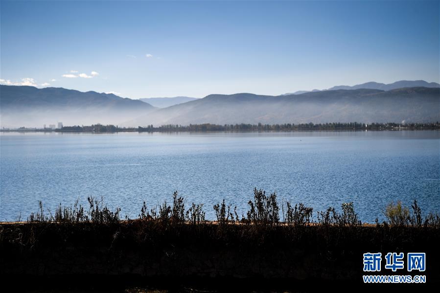 云南洱源：茈碧湖水清 洱海水源净