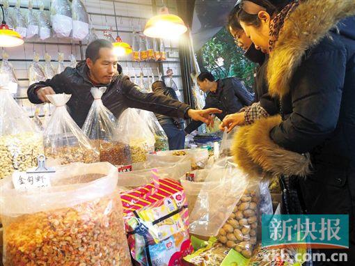 鲍鱼海参燕窝琳琅满目 一德路高档海味市场节前回暖