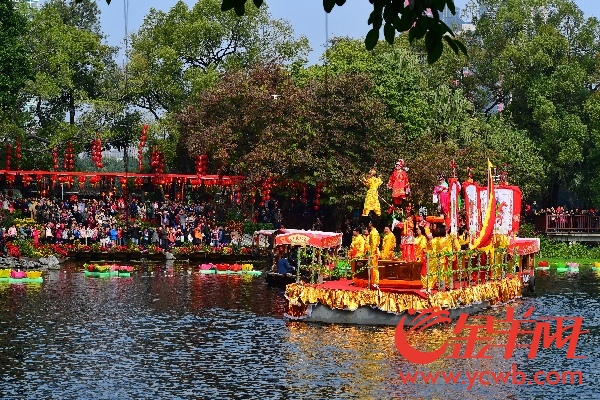 水上飘色+广绣表演，荔湾水上巡游拉开帷幕