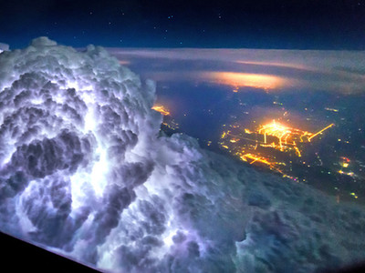 飞行员视角看高空世界：震撼景观美到窒息