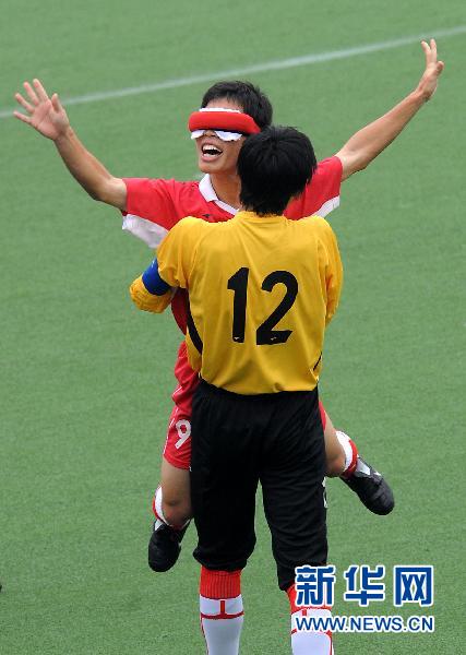 中国盲人足球队3-0胜日本 球迷:个个都像梅西_