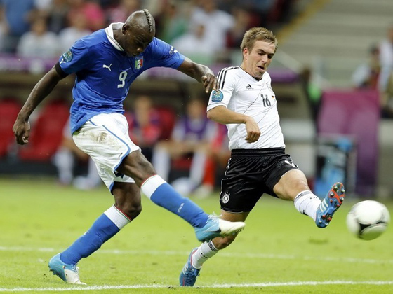 欧洲杯半决赛：德国1-2意大利