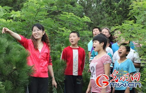 我是一名初3的女学生,高中考不上,想去当名幼