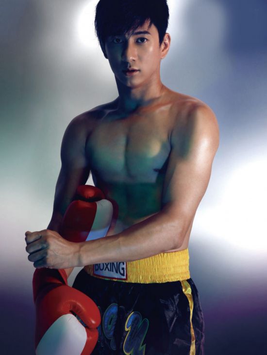  吴奇隆 裸身 大片  古铜色性感肌肉_金羊女性_金