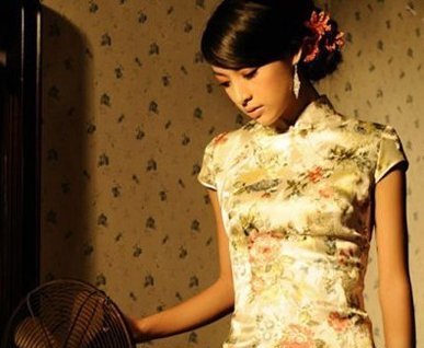 东方韵味的旗袍发型+展示女性最迷人姿色