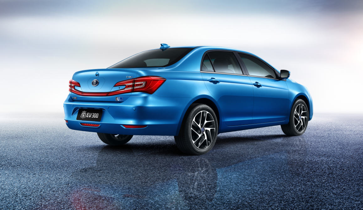 2017款秦ev300上市 49项升级/16.99万元起