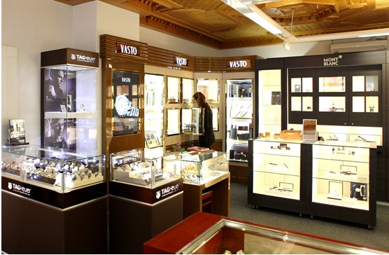 vasto精品进驻瑞士顶级珠宝钟表店