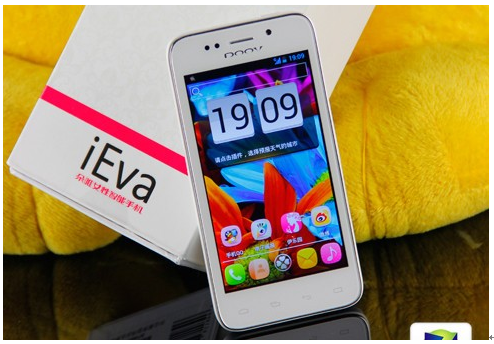 专注女人魅力 朵唯2012高人气手机盘点