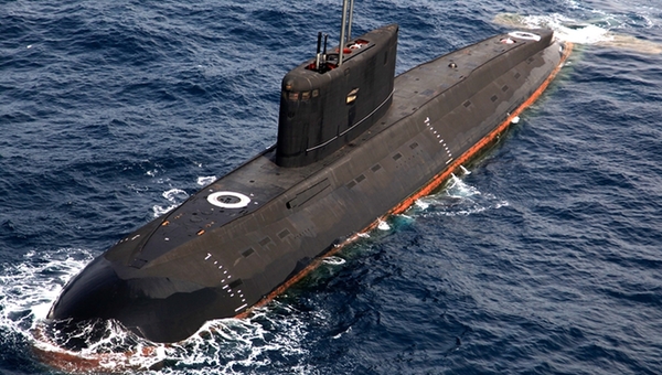 现场直击南海"海上巨鲸"372潜艇