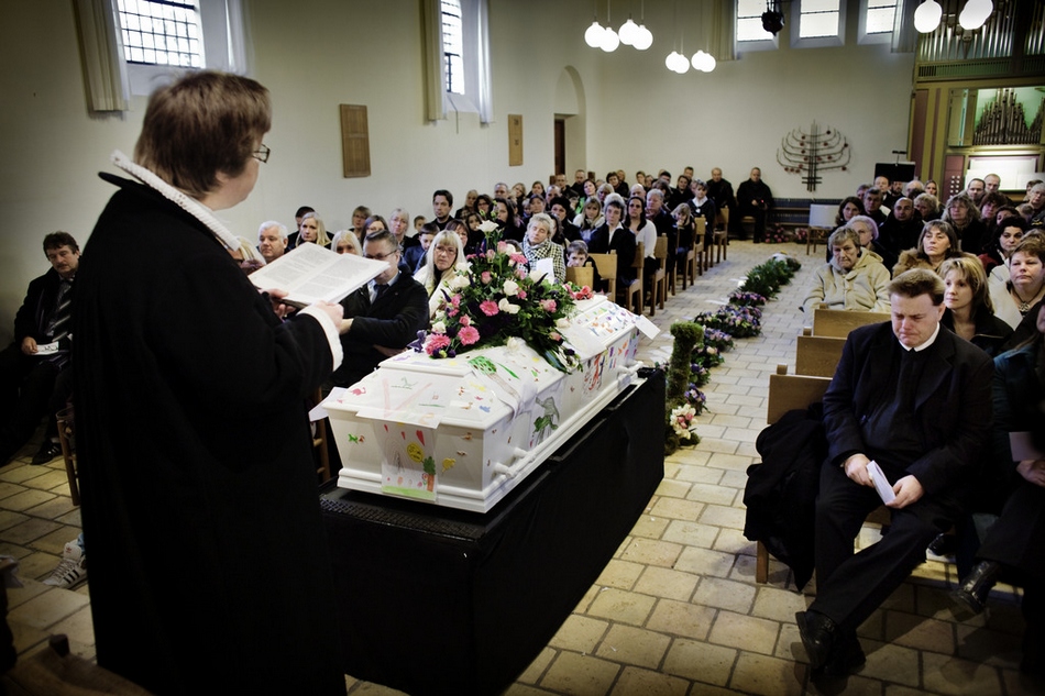 夜空中的星:脑瘤患儿最后的生命