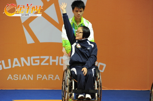 女子个人花剑b级决赛 中国香港选手陈蕊 夺冠