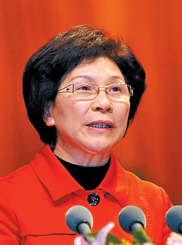 张桂芳连任市人大常委会主任 陈建华当选市长